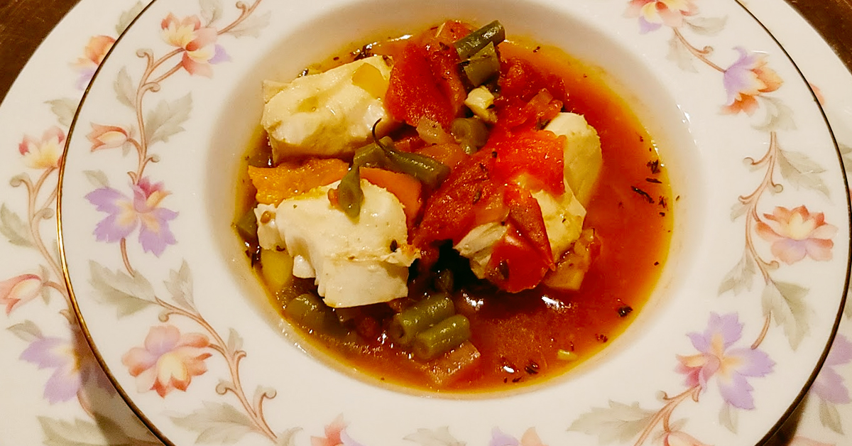 Saffron fish stew with potatoes and green beans