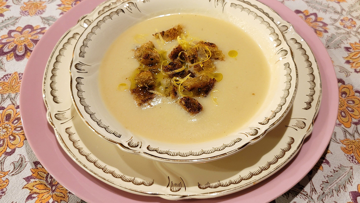 Creamy Cauliflower Soup With Rosemary Olive Oil